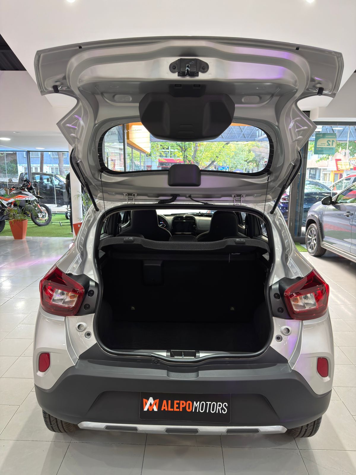 Renault Kwid 1.0 Iconic Outsider (L25) - Imagen 3
