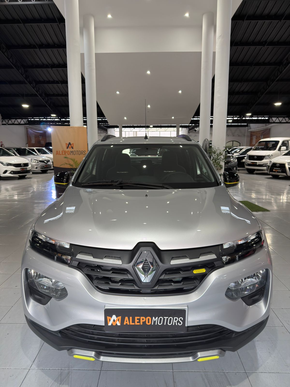 Renault Kwid 1.0 Iconic Outsider (L25) - Imagen 11