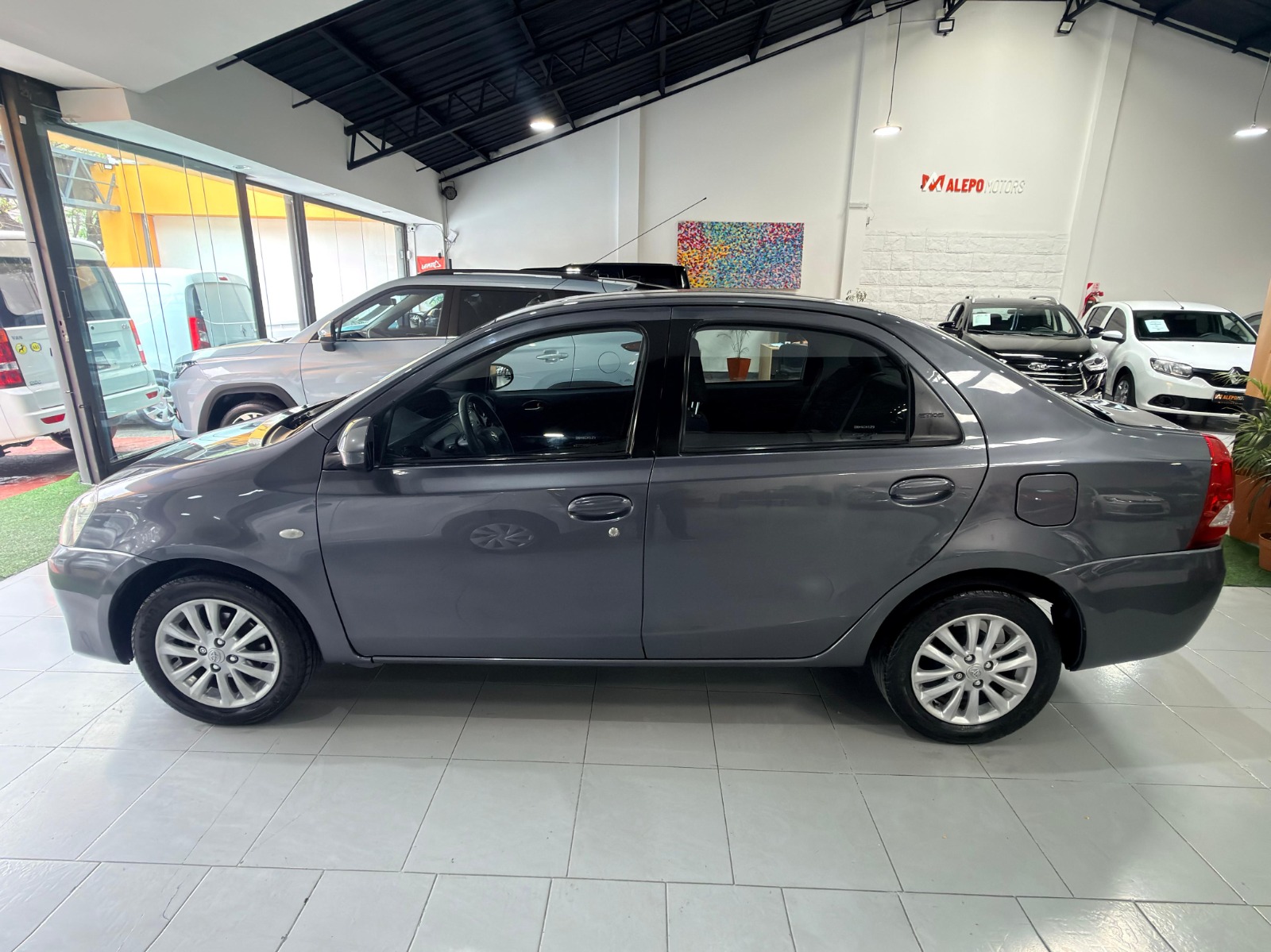 Toyota Etios 1.5 4ptas XLS - Imagen 3