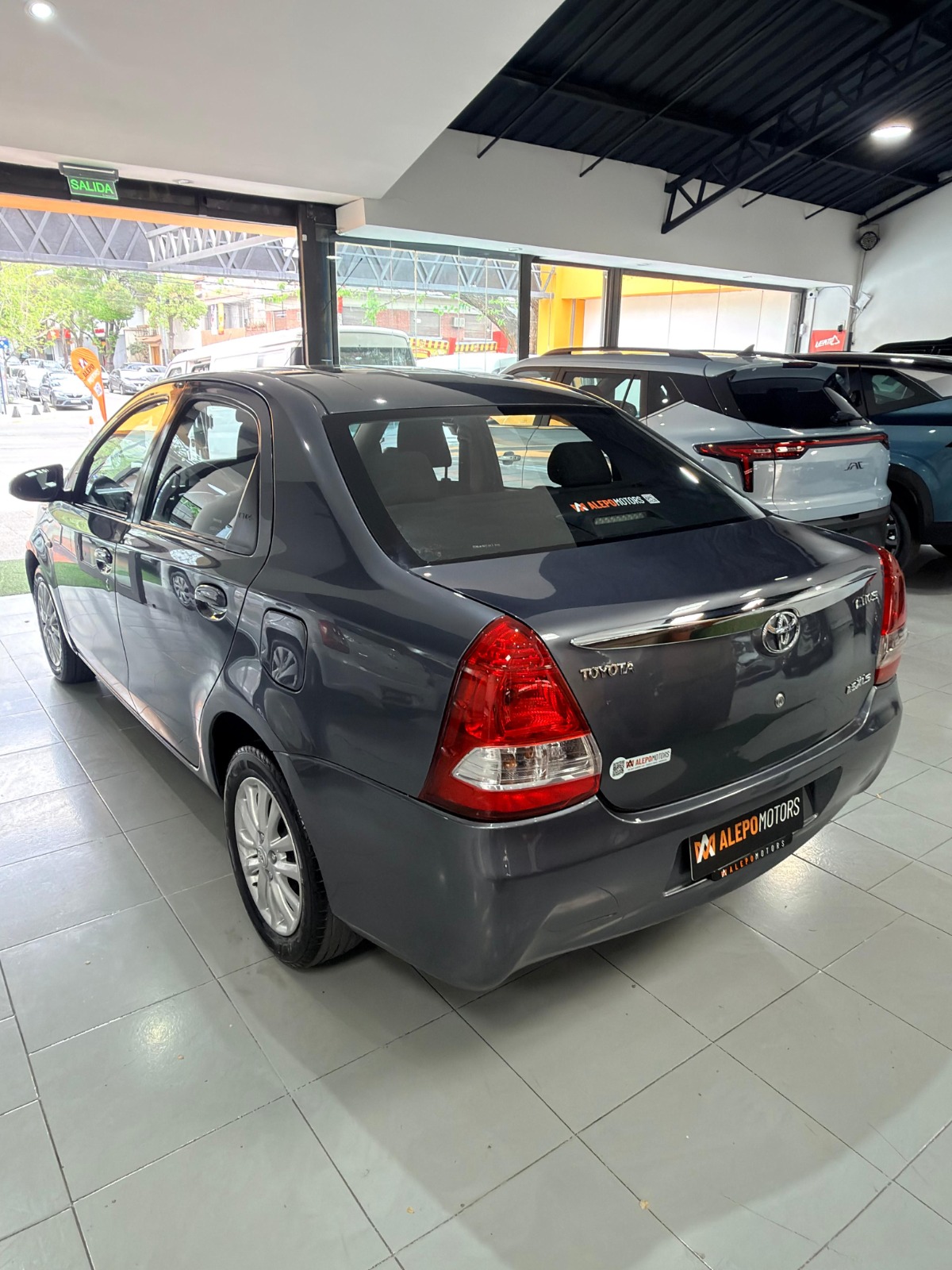 Toyota Etios 1.5 4ptas XLS - Imagen 7