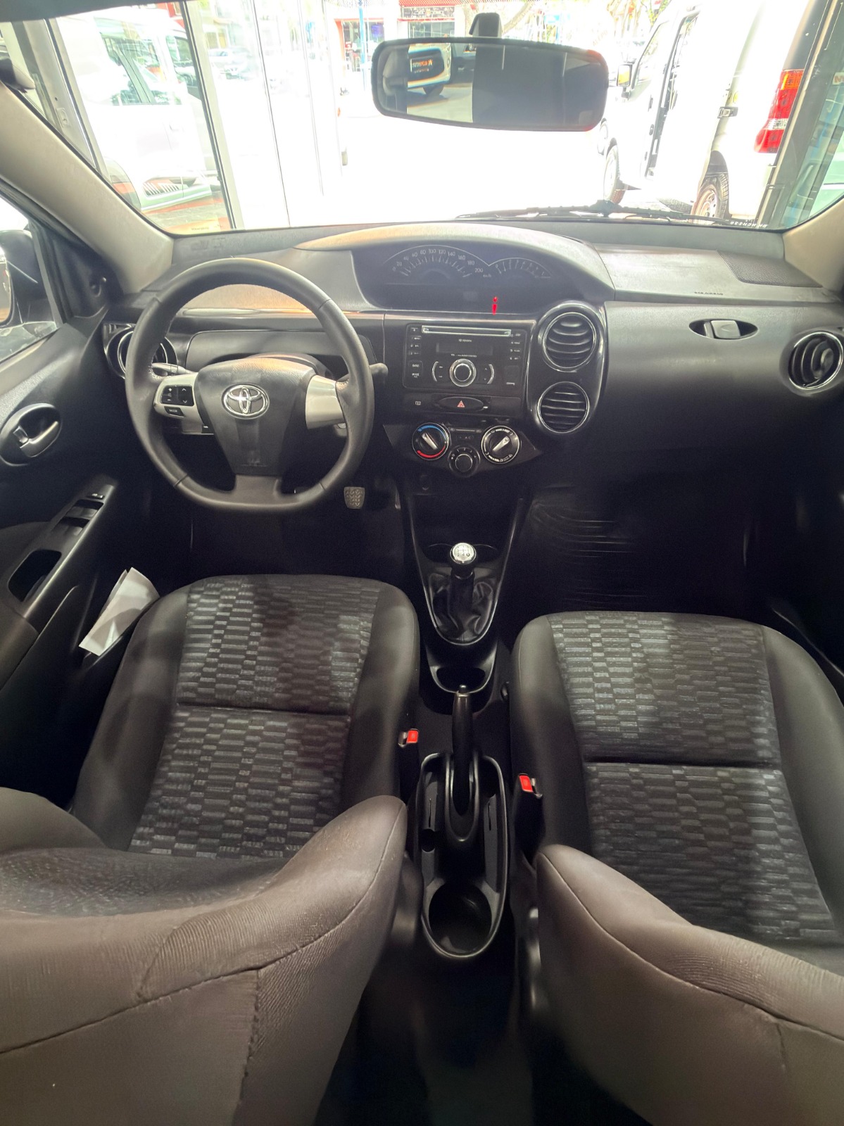 Toyota Etios 1.5 4ptas XLS - Imagen 11