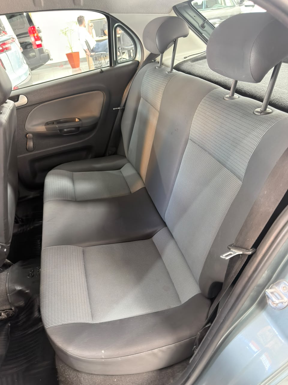 Volkswagen Gol Trend 1.6 5ptas Pack 1 Plus - Imagen 2