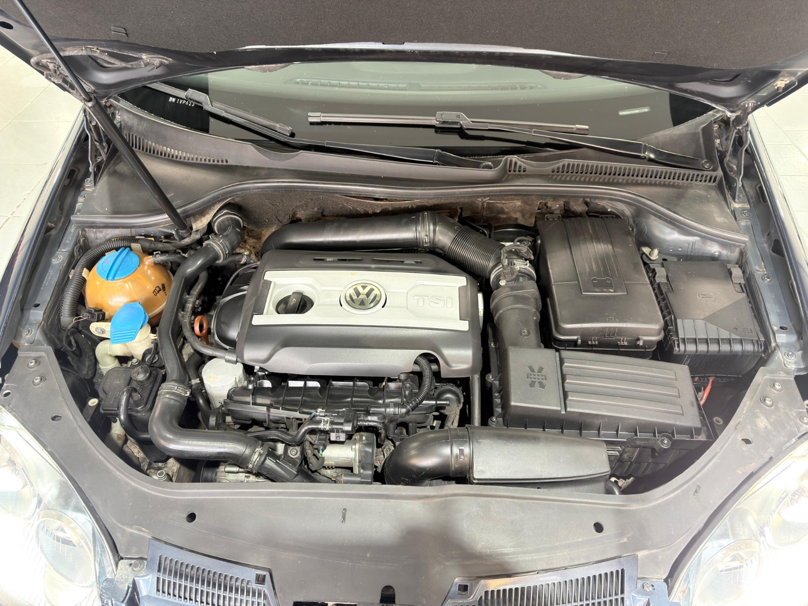 Volkswagen Vento 2.0 FSI Elegance DSG 200cv - Imagen 11